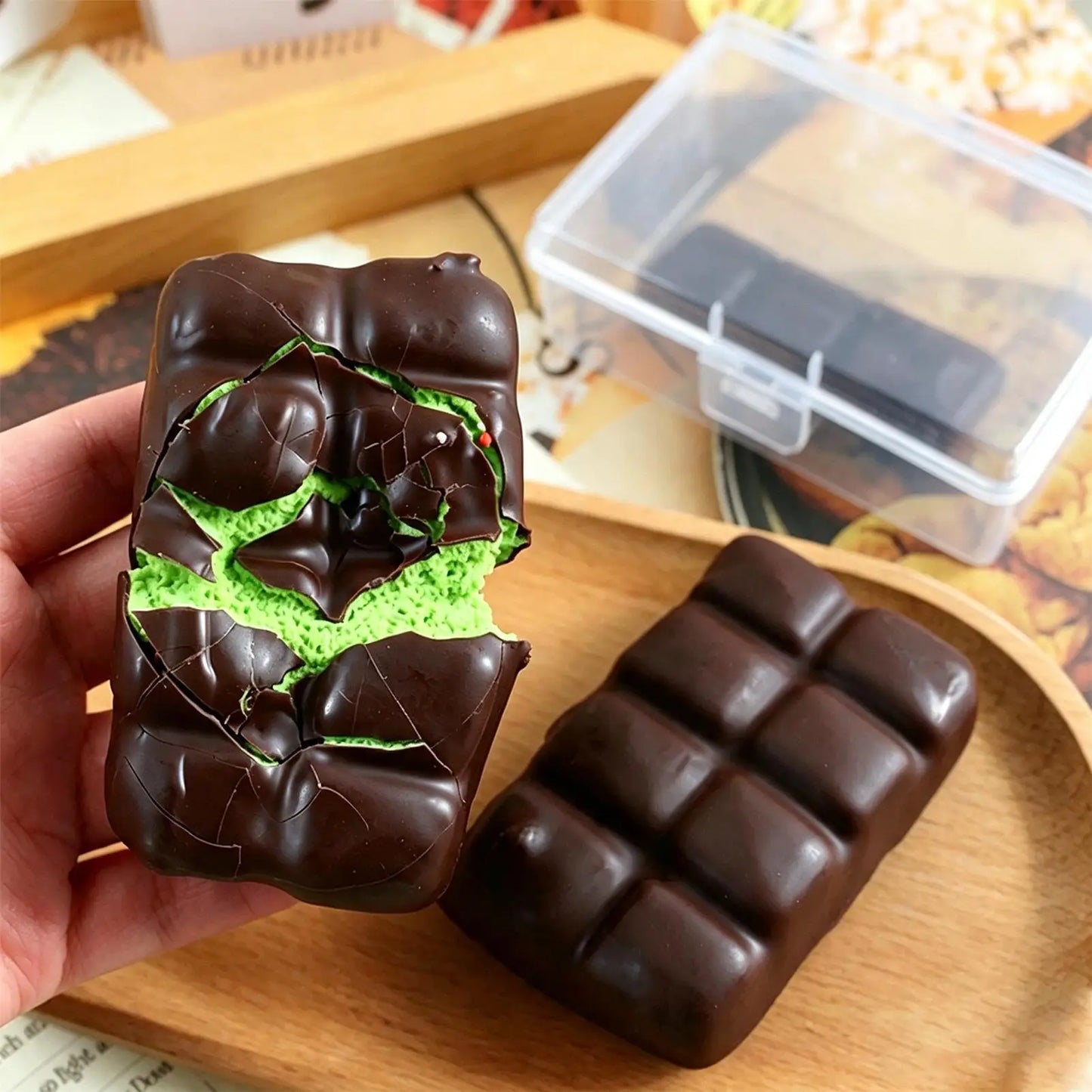 Chocolate Squeeze Toy Crispy Chocolate Wax Cracking Stress Ball Soft Realistic Food Squeeze Fidget Toy Relieve Stress Squishy