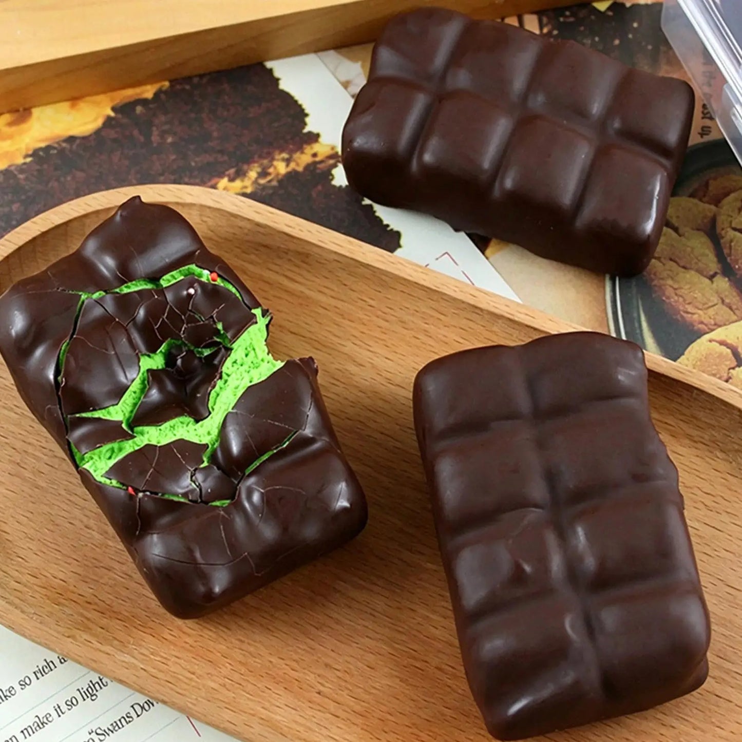 Chocolate Squeeze Toy Crispy Chocolate Wax Cracking Stress Ball Soft Realistic Food Squeeze Fidget Toy Relieve Stress Squishy